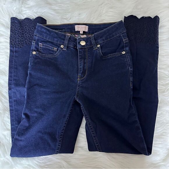 ᴇᴜᴄ ᴛᴇᴅ ʙᴀᴋᴇʀ ᴄʀᴏᴘᴘᴇᴅ ᴍɪᴅ-ʀɪꜱᴇ ᴅᴇɴɪᴍ - Picture 4 of 16